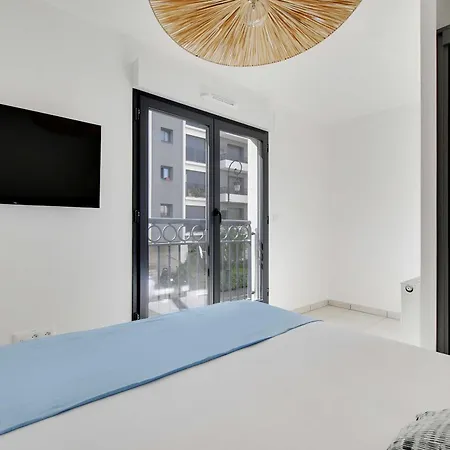 Elegant Appt - 2bdr 6p - Near Paris & La Defense Suresnes